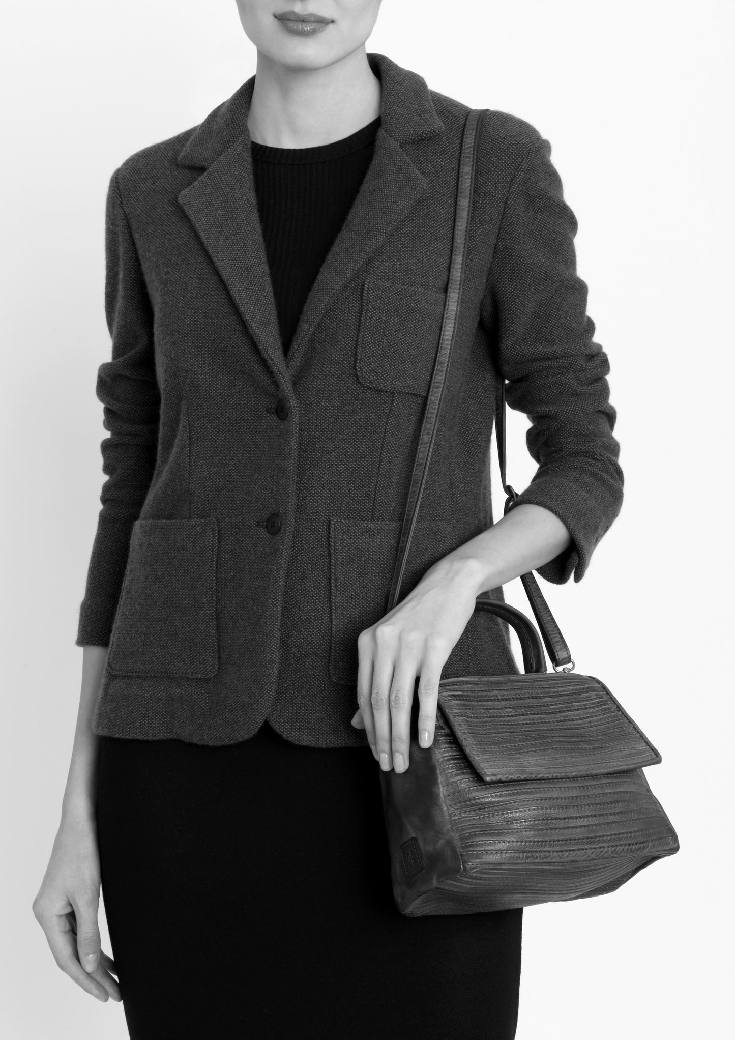 BLACK - flap bag