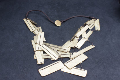 COTO 19, Necklace